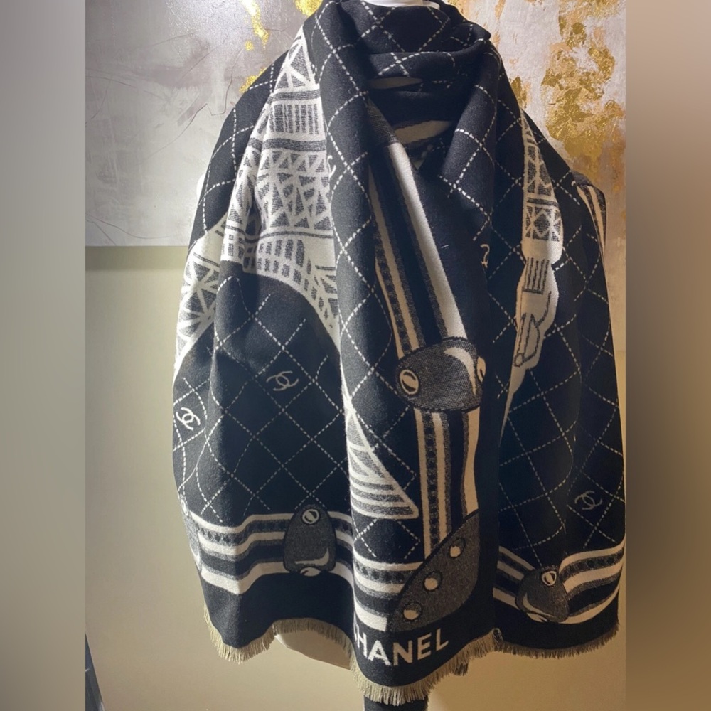 🛑SOLD🛑 CHANEL Black/White Eiffel Tower Print Scarf  | Black White - Picture 4 of 14